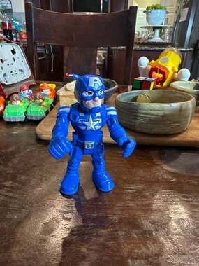 Hasbro Playskool Heroes Marvel 5" Captain America Action Figure 2018